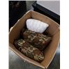 Image 2 : BOX OF 5 THROW PILLOWS