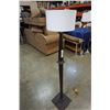 Image 1 : HEAVY METAL FLOOR LAMP