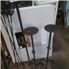 Image 2 : 3 METAL STANDS AND 4 GARDEN STAKE BASKETS