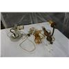 Image 1 : 2 vintage wall sconces