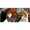 Image 1 : BIN OF COPPER AND SILVER PLATE DECOR
