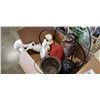 Image 2 : 3 CERAMIC FIGURES AND BOX OF CAST IRON COLLECTIBLES
