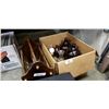 Image 1 : BOX OF VINTAGE BOTTLES AND MAGAZINE RACK