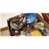 Image 2 : TRAY OF COLLECTABLES, SNOOPY, STARWARS