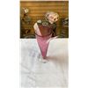 Image 9 : 3 ART GLASS VASES AND 2 GLASS DECORATIONS