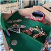 Image 2 : BEADED JEWELRY AND COLLECTABLE PINS
