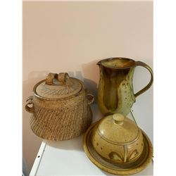 LOT OF 3 COLLECTIBLE POTTERY PIECES-