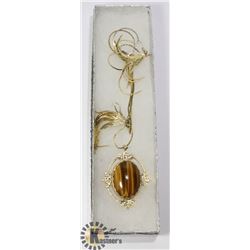 OVAL NATURAL TIGERS EYE PENDANT ON 20" GOLD TONE