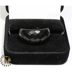 GLASS ONYX COLOR RING