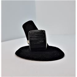 15)  NATURAL RECTANGULAR CUT BLACK