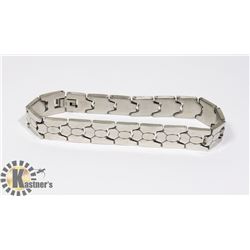 MEN'S STAINLESS STEEL BRACELETS