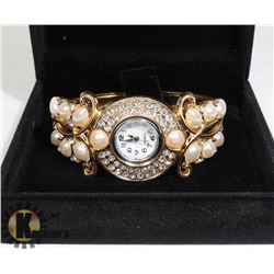 WOMENS WATCH IN DISPLAY