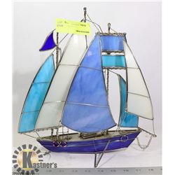 STAINED GLASS SAILBOAT DECORATION