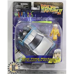 BACK TO THE FUTURE DELOREAN WITH MARTY