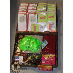 FLAT OF BIRTH ANNOUNCEMENT CARDS AND FLAT OF