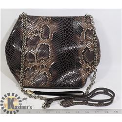 SONDRA ROBERTS SQUARED HANDBAG