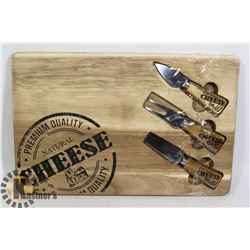 NATURAL CHEESE CHEESEBOARD WITH KNIVES