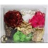 Image 1 : CLEAR BOX OF DECORATIVE HAIR CLIPS