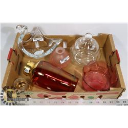 ESTATE FLAT OF ASSORTED CRYSTAL AND GLASSWARE