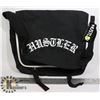 Image 1 : NEW HUSTLER OVER THE SHOULDER CARRY BAG/