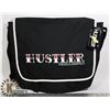 Image 1 : NEW HUSTLER OVER THE SHOULDER CARRY BAG/