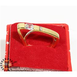 WHITE STONE  ANNIVERSARY FASHION RING