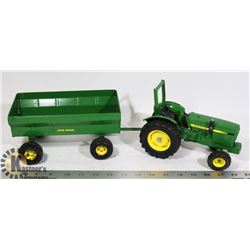 VINTAGE ERTL DIECAST JOHN DEER TRACTOR/TRAILER