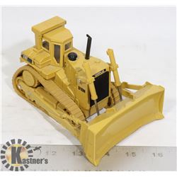 ERTL DIECAST CATERPILLAR DOZER