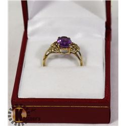 10 KT GOLD RING WITH AMETHYST GEMSTONE