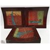 Image 1 : SET OF 3 CONCAVE WOOD FRAMED