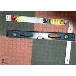 LEVEL & CARPENTERS SQUARE