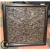 Image 2 : WOOD DECORATIVE WALL HANGING 27 X 27