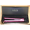 Image 1 : NEW SOLEIL METALLIC PINK FLAT IRON