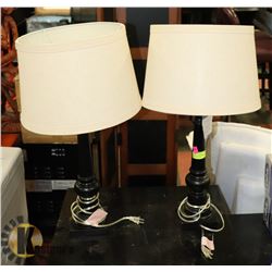 LOT OF 2 LAMPS WITH BLACK FINISH LAMP BASE
