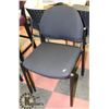 Image 1 : SET OF 2 BLACK STACKING CHAIRS