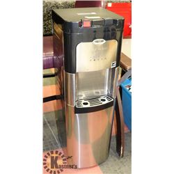 WHIRLPOOL SELF-CLEAN HOT/COLD WATER