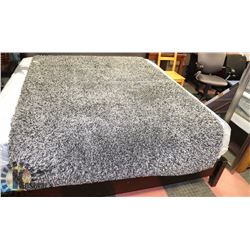 NEW 5X8 PLUSH AREA CARPET
