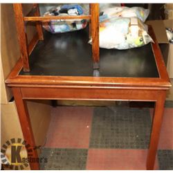 2 TONE SMALL KITCHEN TABLE, 32 X 32 X30