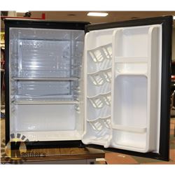 BLACK DANBY BAR FRIDGE