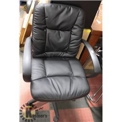 HYDRAULIC LIFT OFFICE CHAIR ON CHOICE