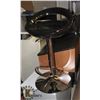 Image 1 : BLACK AND CHROME HYDRAULIC LIFT BAR STOOL