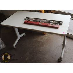 WORK TABLE ON WHEELS SOLD WITH 3 ASSORTED LEVELS