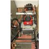 Image 1 : LOT OF 2 USED LAWNMOWERS AS IS