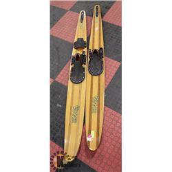 PAIR OF VINTAGE WESTERN WOODEN WATER SKIS