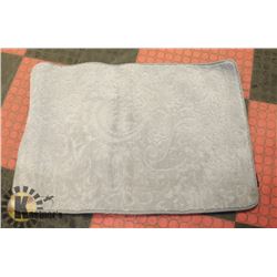 GENUINE RALPH LAUREN BATH RUG