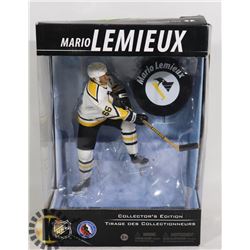 MARIO LEMIEUX FIGURE WITH PUCK MCFARLANE
