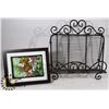 Image 1 : VINTAGE STYLE METAL PICTURE  STAND & FRAMED ART