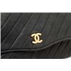 Image 7 : Chanel Black Calfskin Leather Vintage Diagonal Quilted Flap Shoulder Bag