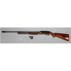 Win. 12 pump shotgun, 20 ga., full choke, 2 3/4" bbl., good bluing and wood, sn 1060295