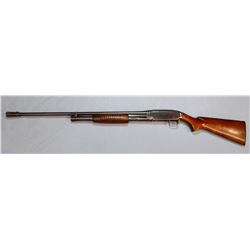 Win. 12 pump shotgun, 20 ga.,  2 3/4" bbl., 28" bbl, good bluing and wood, sn 1622032, modified chok
